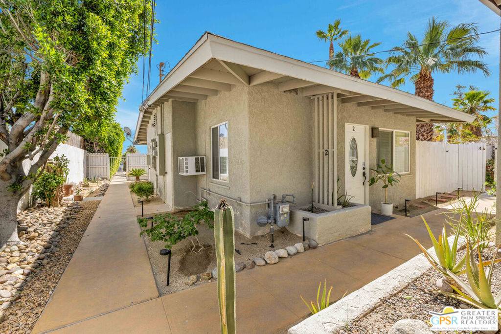 1315 N Indian Canyon DR, Palm Springs, CA 92262