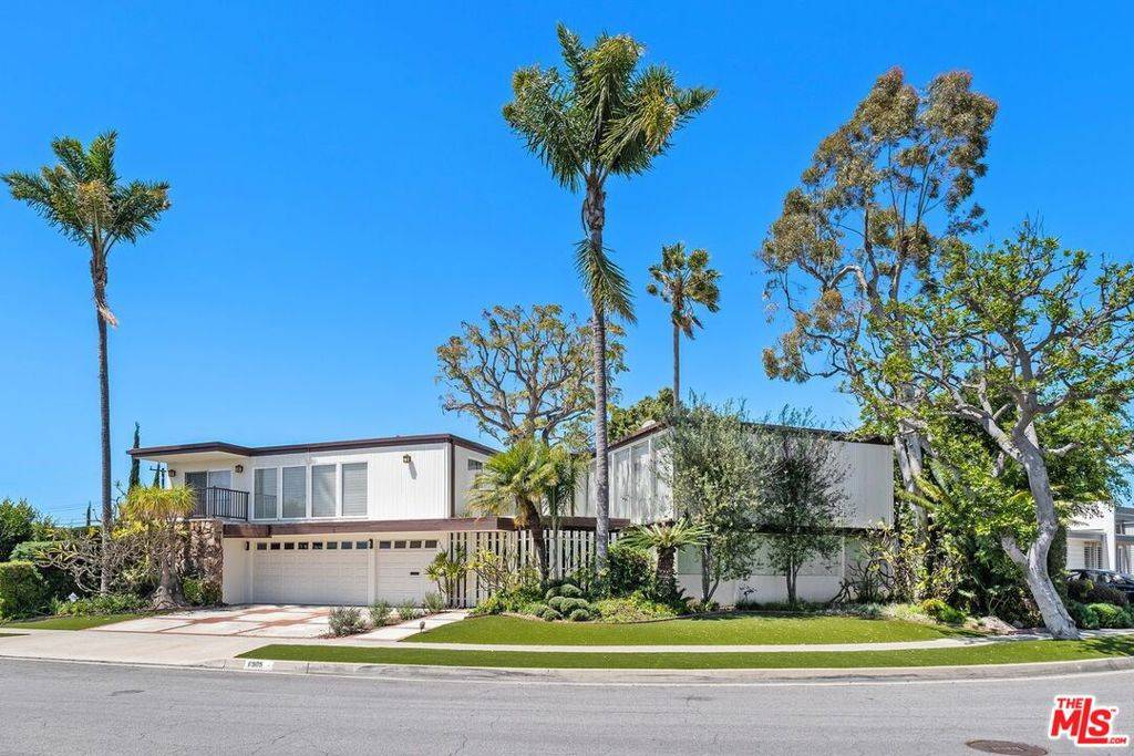 Los Angeles, CA 90056,6505 S Halm AVE