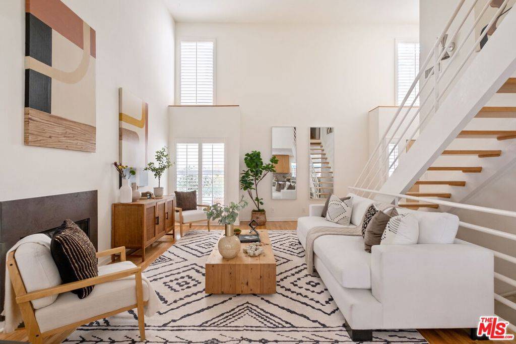 843 17th ST #4, Santa Monica, CA 90403