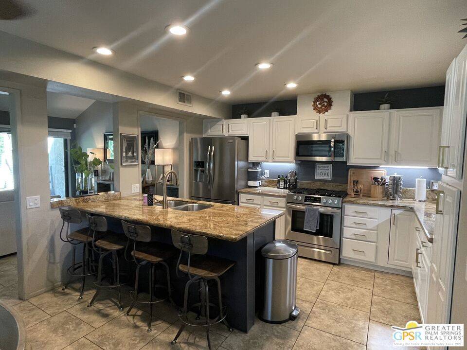 44239 Anacapa WAY, Palm Desert, CA 92260
