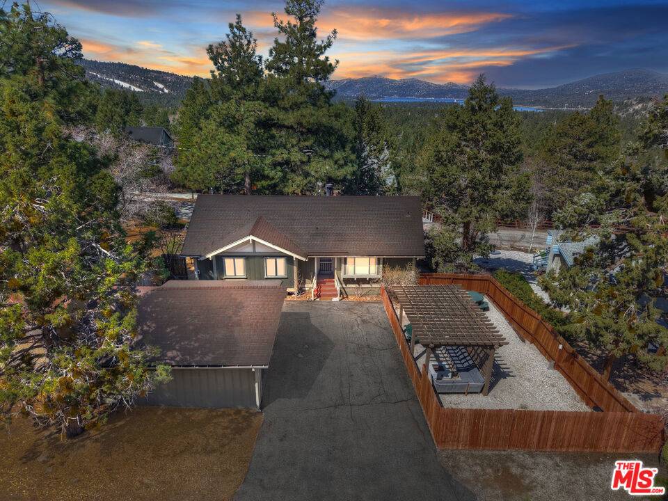 Big Bear City, CA 92314,779 Villa Grove AVE