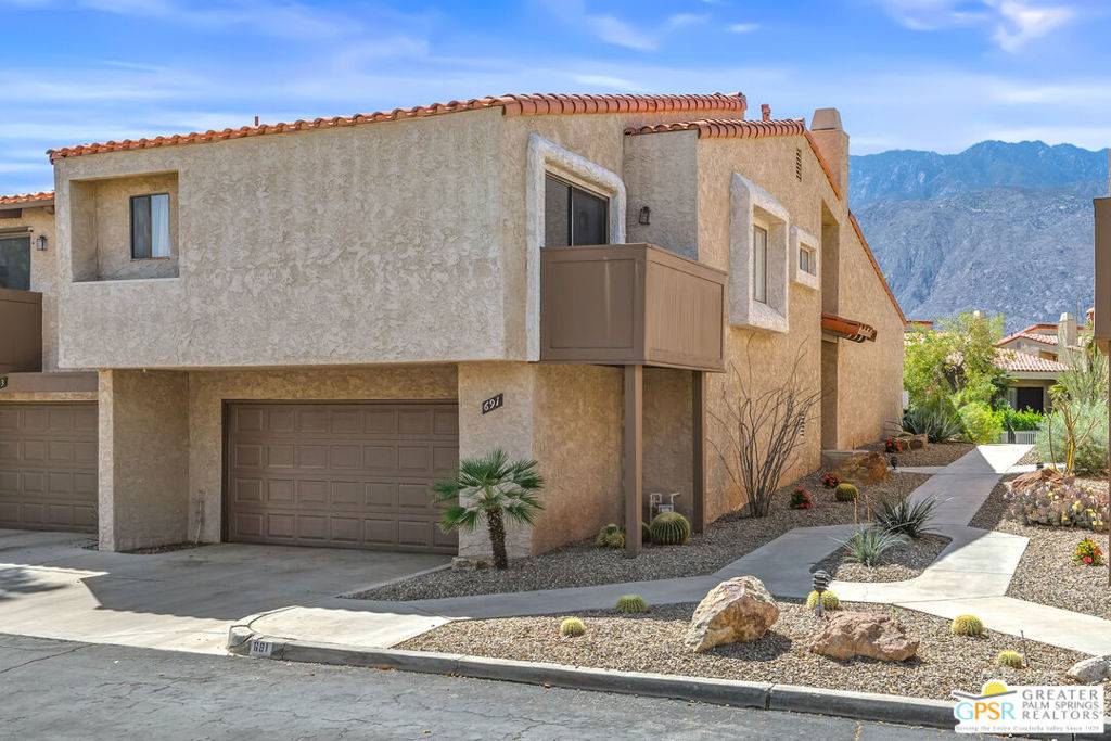 691 S Calle Petunia, Palm Springs, CA 92262