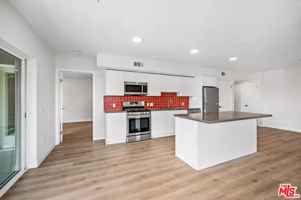 Van Nuys, CA 91401,6363 Tyrone AVE