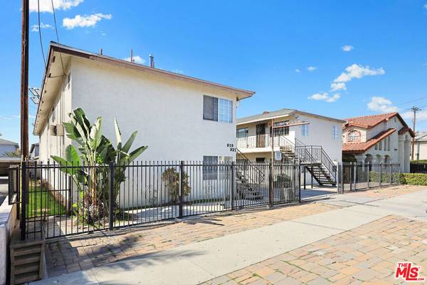 Montebello, CA 90640,919 Carob WAY