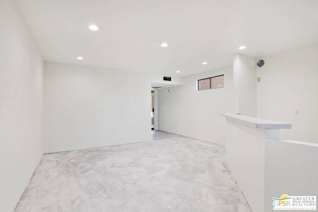 Palm Springs, CA 92264,5300 E Waverly DR #M4104