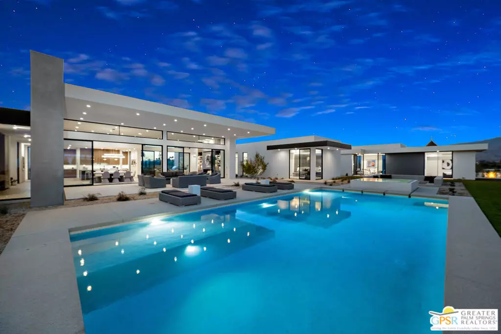 Rancho Mirage, CA 92270,3 Wren CT