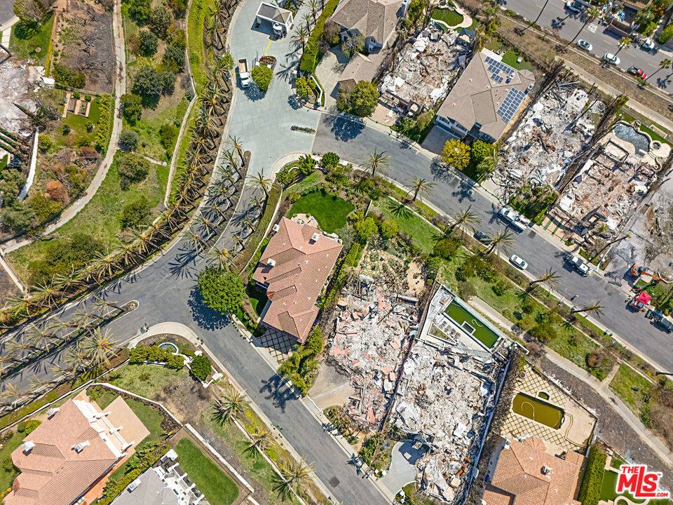 Pacific Palisades, CA 90272,16814 Calle Bellevista