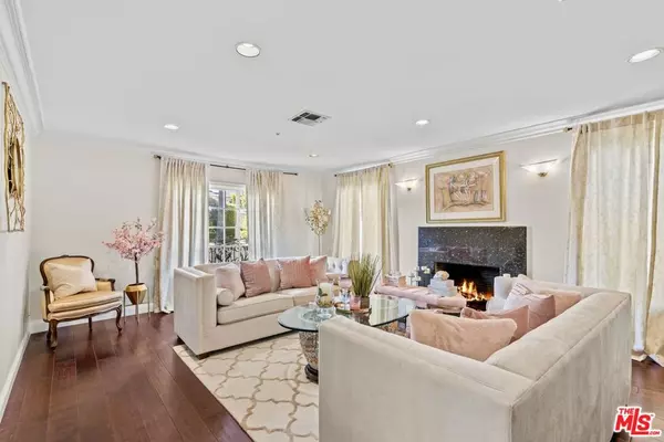 Beverly Hills, CA 90212,268 S Palm DR