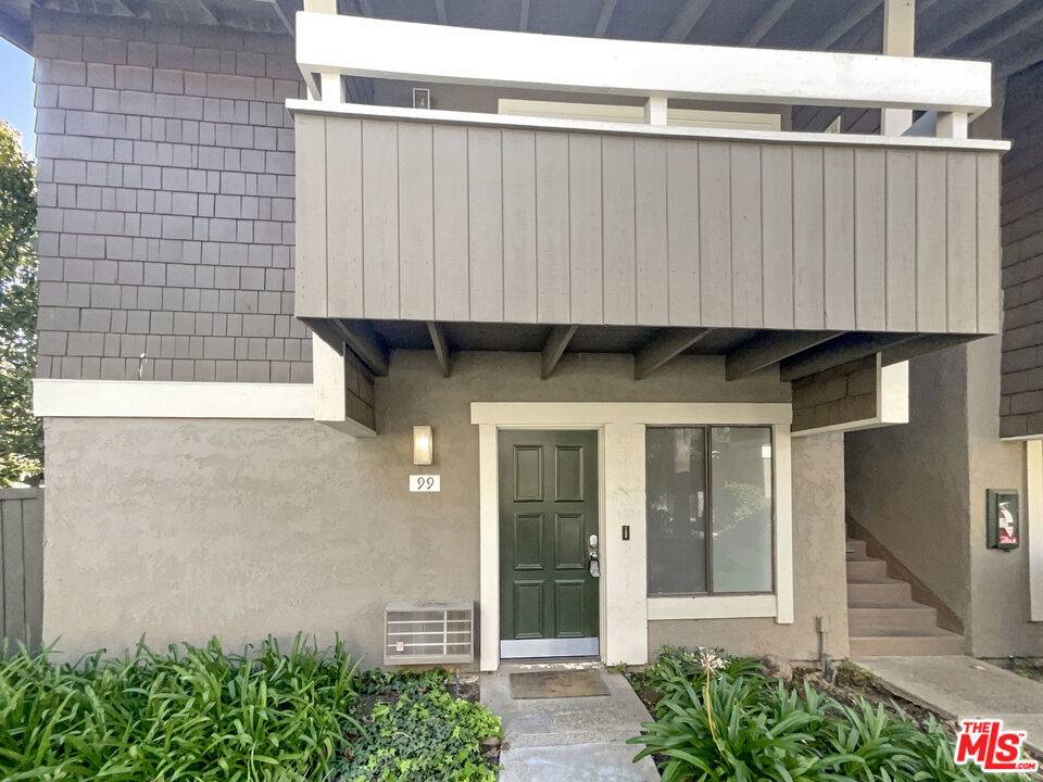 Irvine, CA 92620,99 Streamwood