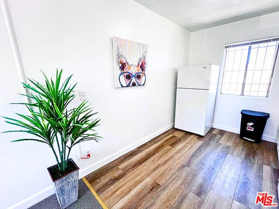 1225 S Normandie AVE #1227 1/2, Los Angeles, CA 90006