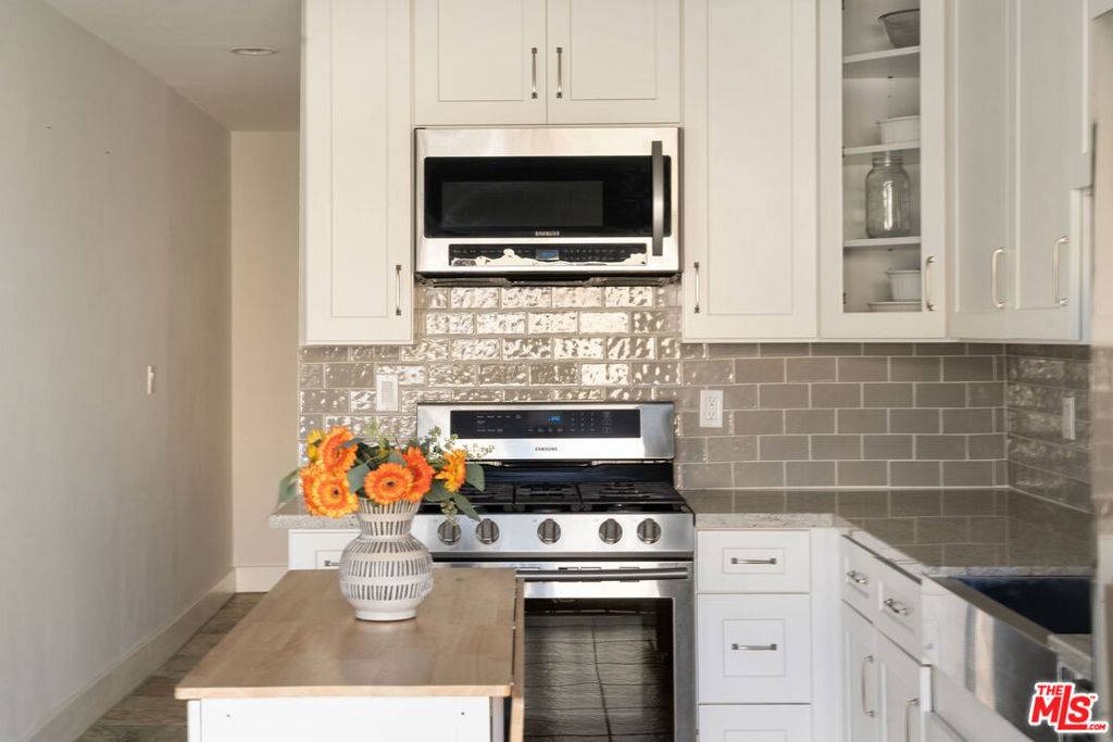Santa Monica, CA 90401,1649 Appian WAY #105