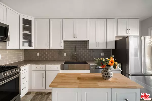 Santa Monica, CA 90401,1649 Appian WAY #105