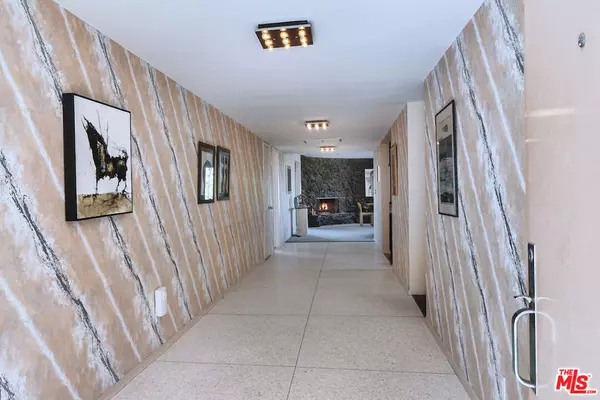 Encino, CA 91436,3344 Alginet DR