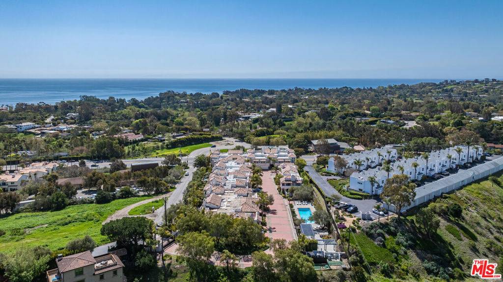 Malibu, CA 90265,6435 Zumirez DR #9