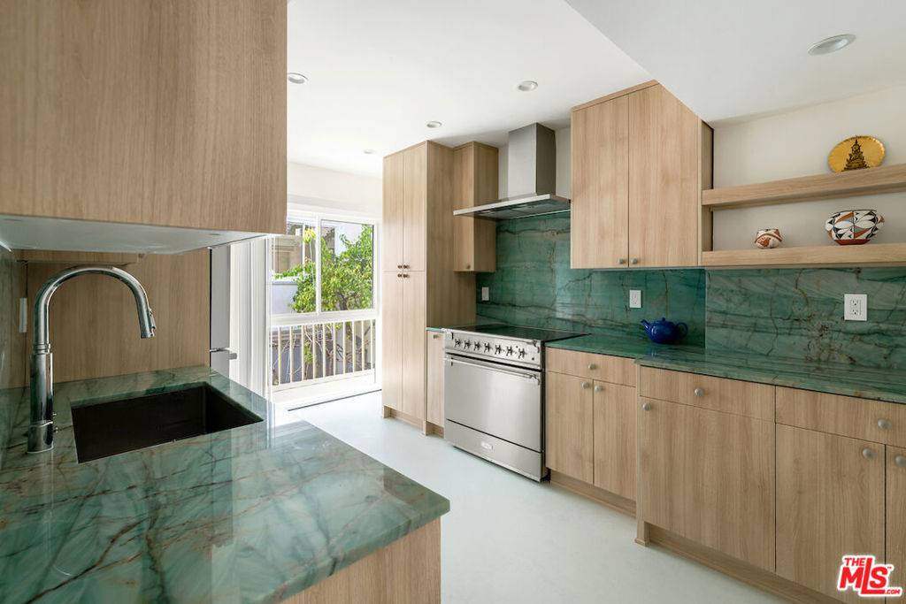 852 21st ST #E, Santa Monica, CA 90403