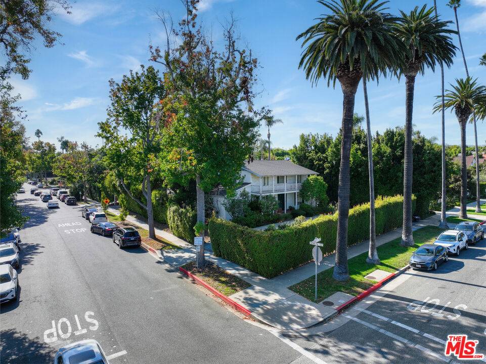 601 N Beverly DR, Beverly Hills, CA 90210