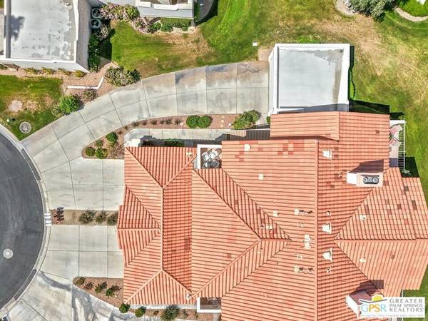 Palm Desert, CA 92211,304 Desert Falls DR