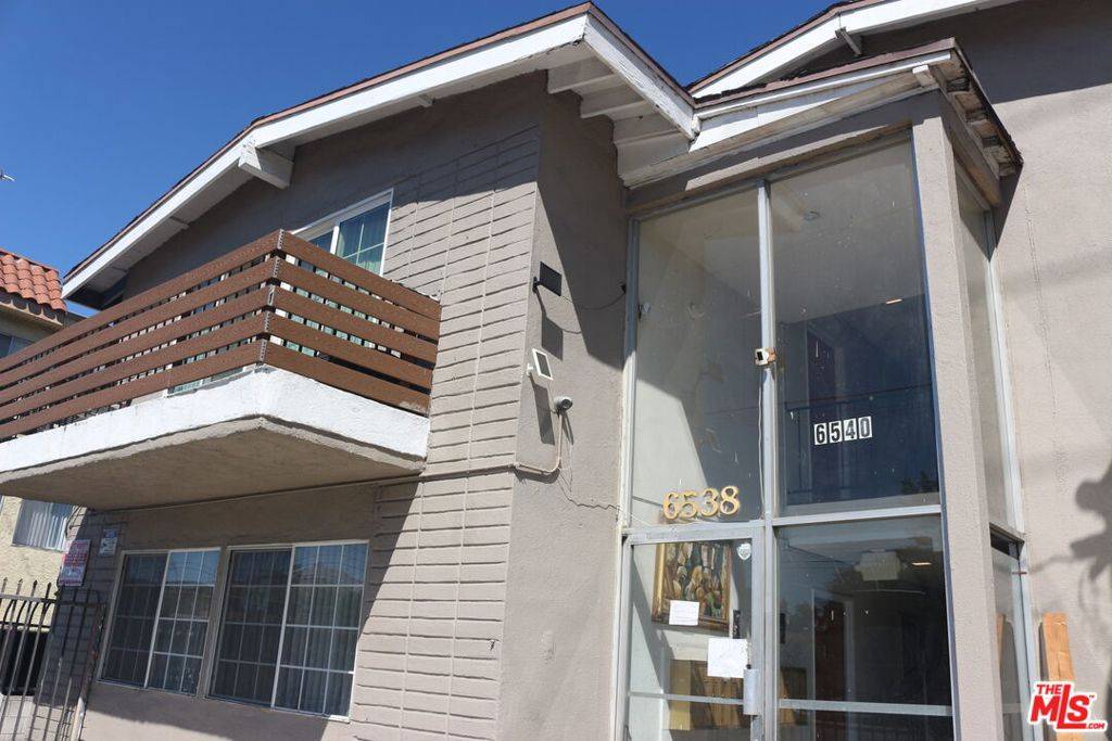 Van Nuys, CA 91411,6538 Sepulveda BLVD