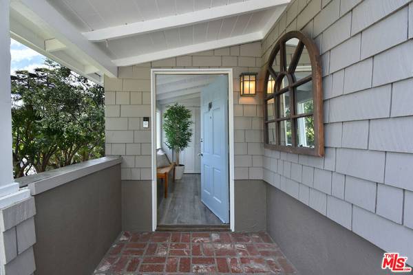 Sherman Oaks, CA 91403,15200 Del Gado DR