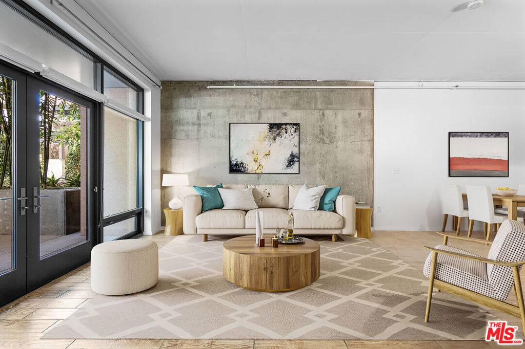 1111 S Grand AVE #405, Los Angeles, CA 90015