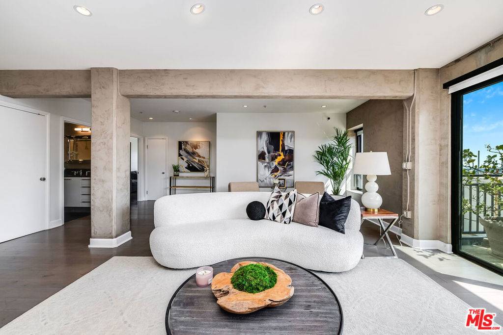 416 S Spring ST #1109, Los Angeles, CA 90013