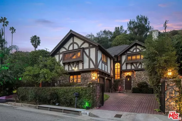 Beverly Hills, CA 90210,1610 N Beverly DR