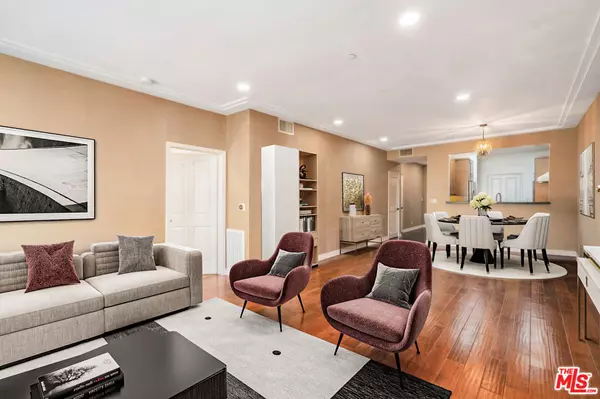 West Hollywood, CA 90048,117 S Clark DR #102