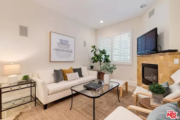 Pacific Palisades, CA 90272,16123 W SUNSET BLVD #204