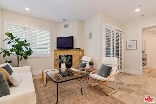 16123 W SUNSET BLVD #204, Pacific Palisades, CA 90272
