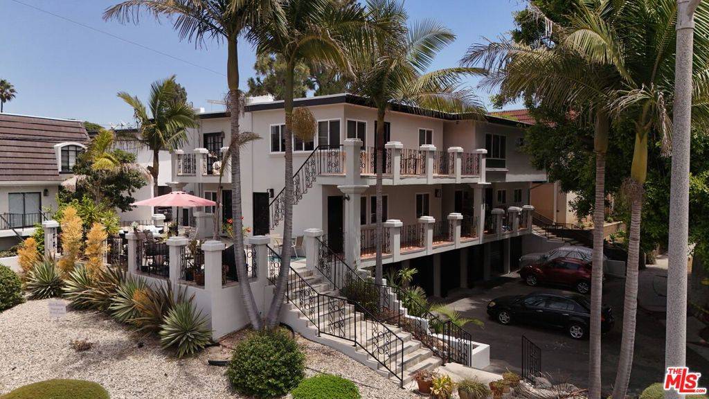 Playa Del Rey, CA 90293,7851 Talbert ST