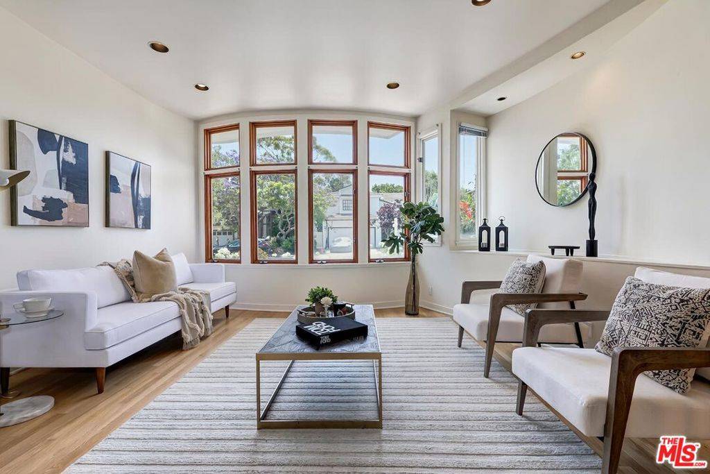 1307 Ozone AVE, Santa Monica, CA 90405