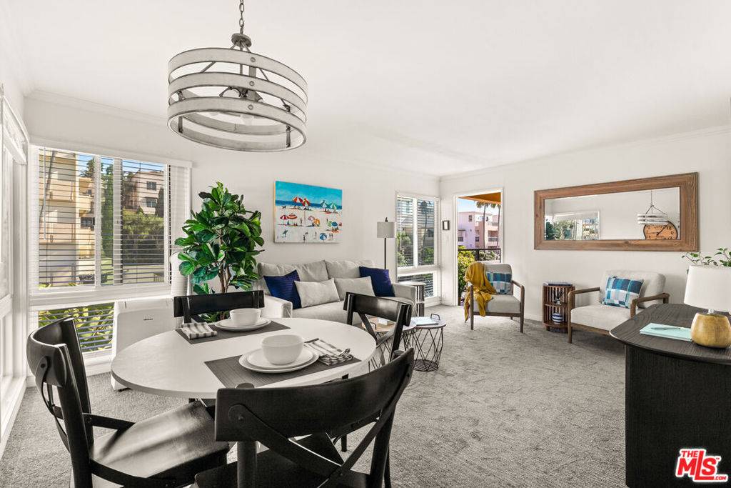 La Jolla, CA 92037,457 Coast BLVD #403