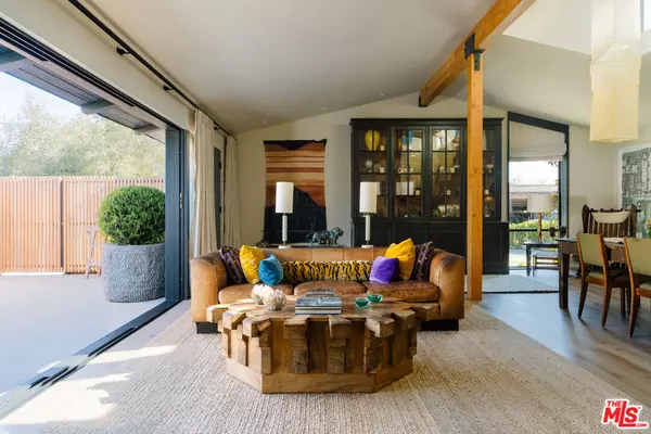 Ojai, CA 93023,216 E Matilija ST