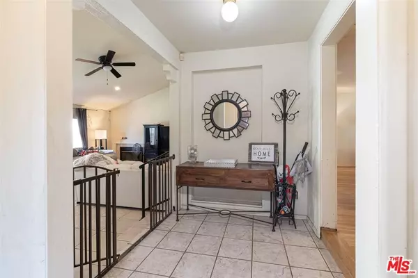 North Hills, CA 91343,8901 Swinton AVE