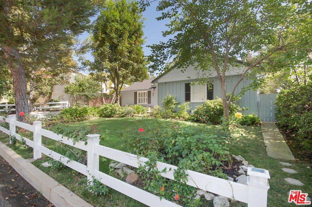 Pacific Palisades, CA 90272,17040 Livorno DR