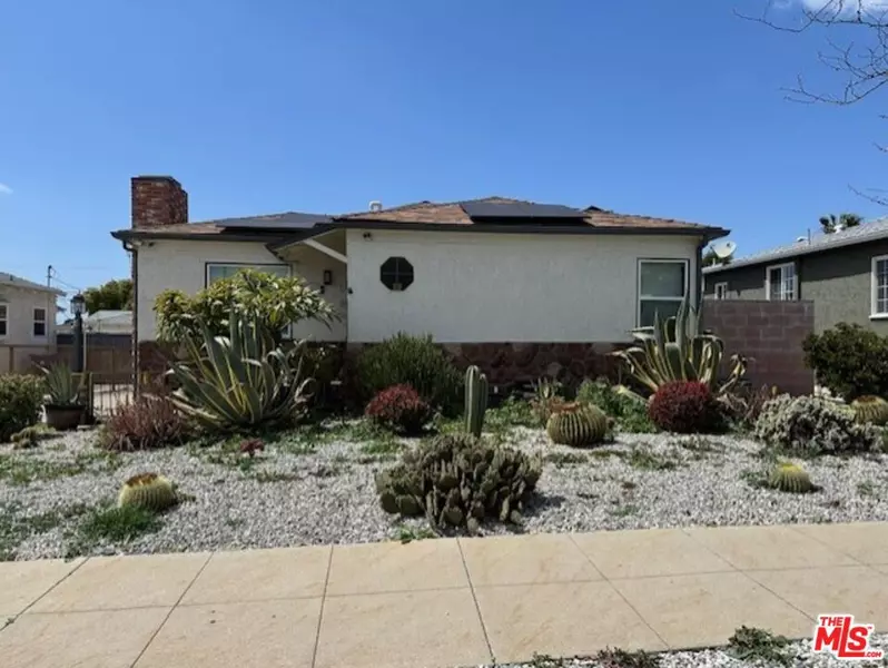 10515 S Manhattan PL, Los Angeles, CA 90047
