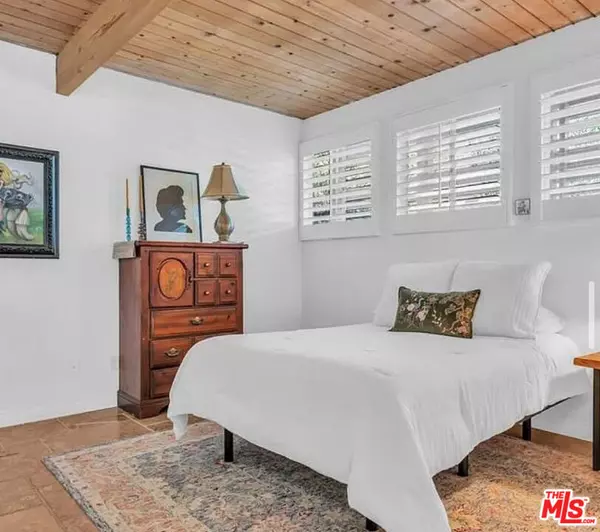 Palm Springs, CA 92262,817 N Via Monte VIS
