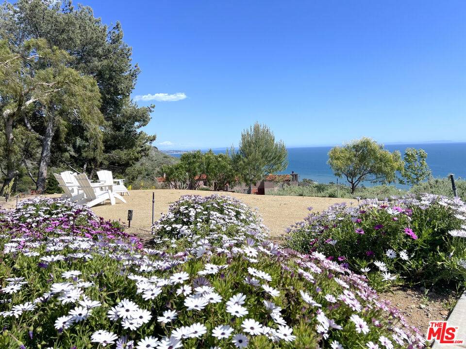 Malibu, CA 90265,34035 Pacific Coast HWY #B