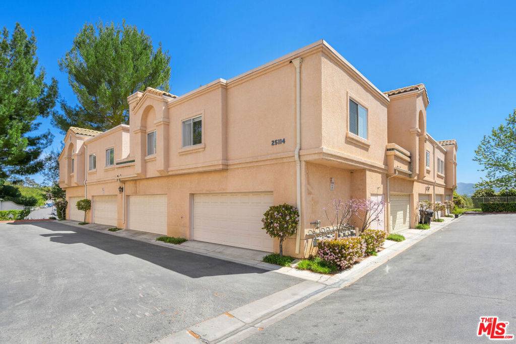 25114 Steinbeck AVE #G, Stevenson Ranch, CA 91381