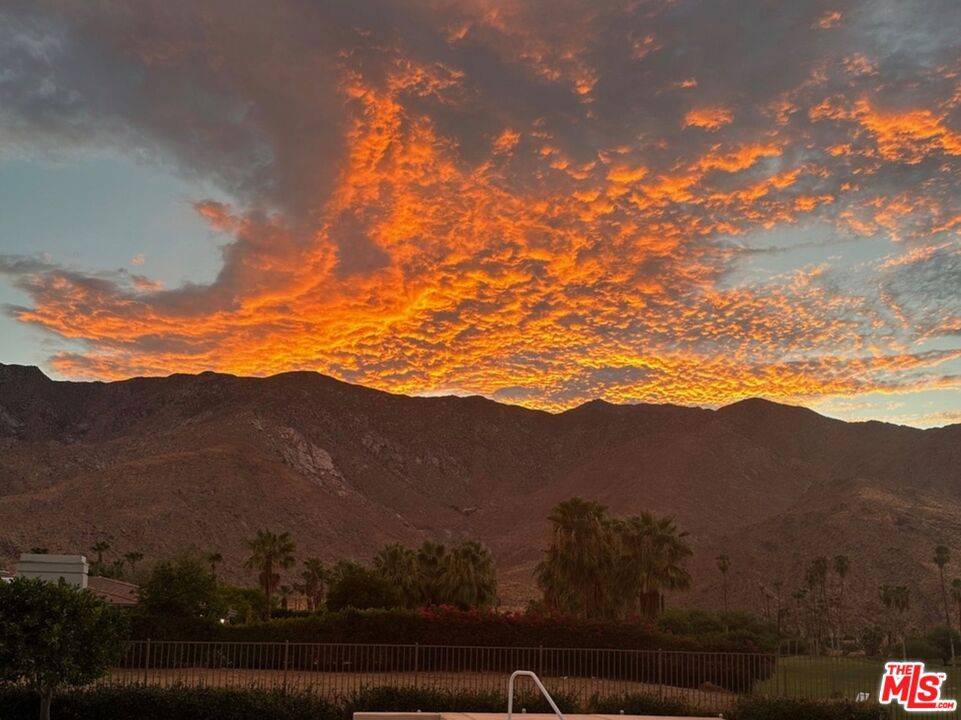 Palm Springs, CA 92264,600 E Bogert TRL
