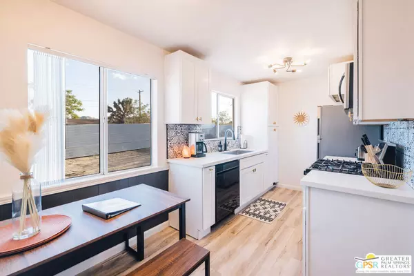 Yucca Valley, CA 92284,6974 Apache TRL