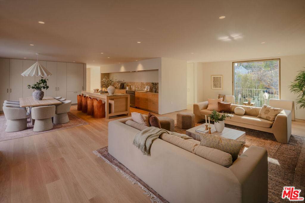 1670 Comstock AVE, Los Angeles, CA 90024