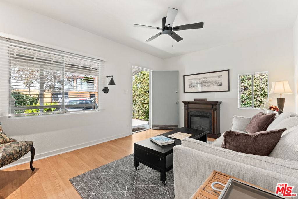 North Hollywood, CA 91606,11670 Erwin ST