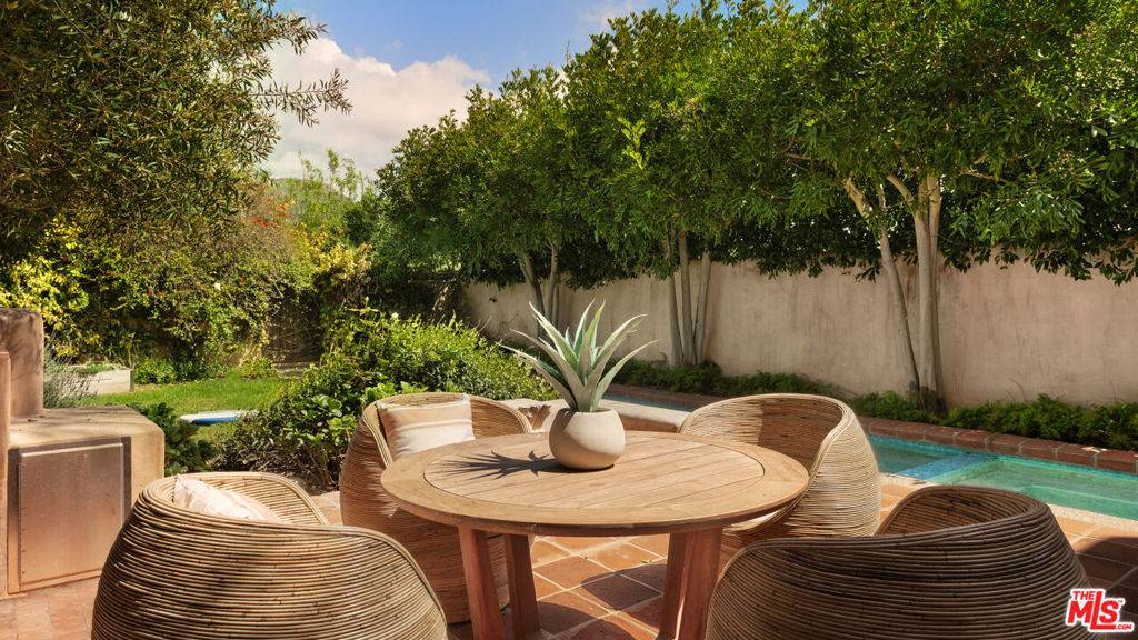Malibu, CA 90265,23349 Malibu Colony RD #109a