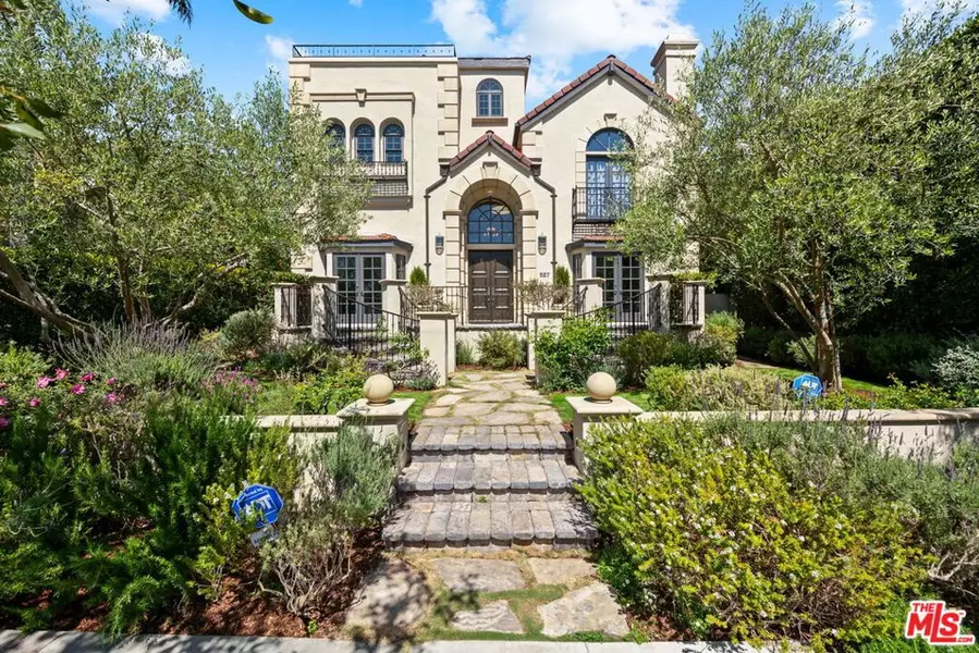 527 12th ST, Santa Monica, CA 90402