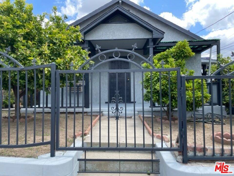 1306 Talmadge ST, Los Angeles, CA 90027