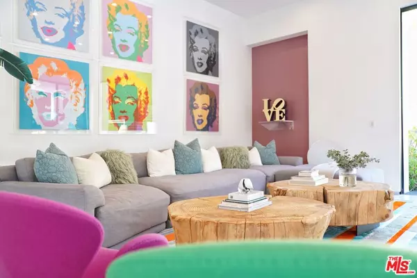 Beverly Hills, CA 90210,9852 San CIR