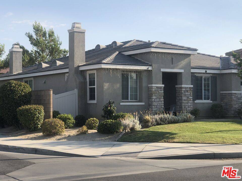 5730 Paddington DR, Palmdale, CA 93552