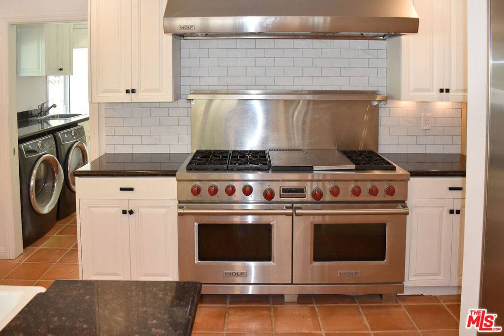 Malibu, CA 90265,5940 Paseo Canyon DR