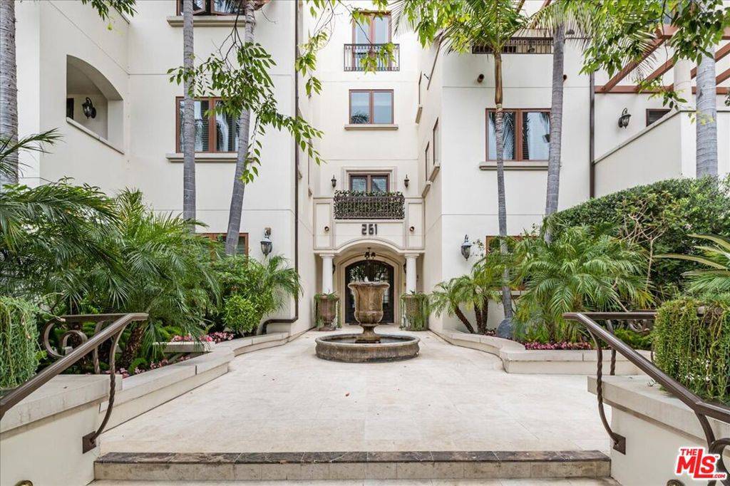 261 S Reeves DR #304, Beverly Hills, CA 90212